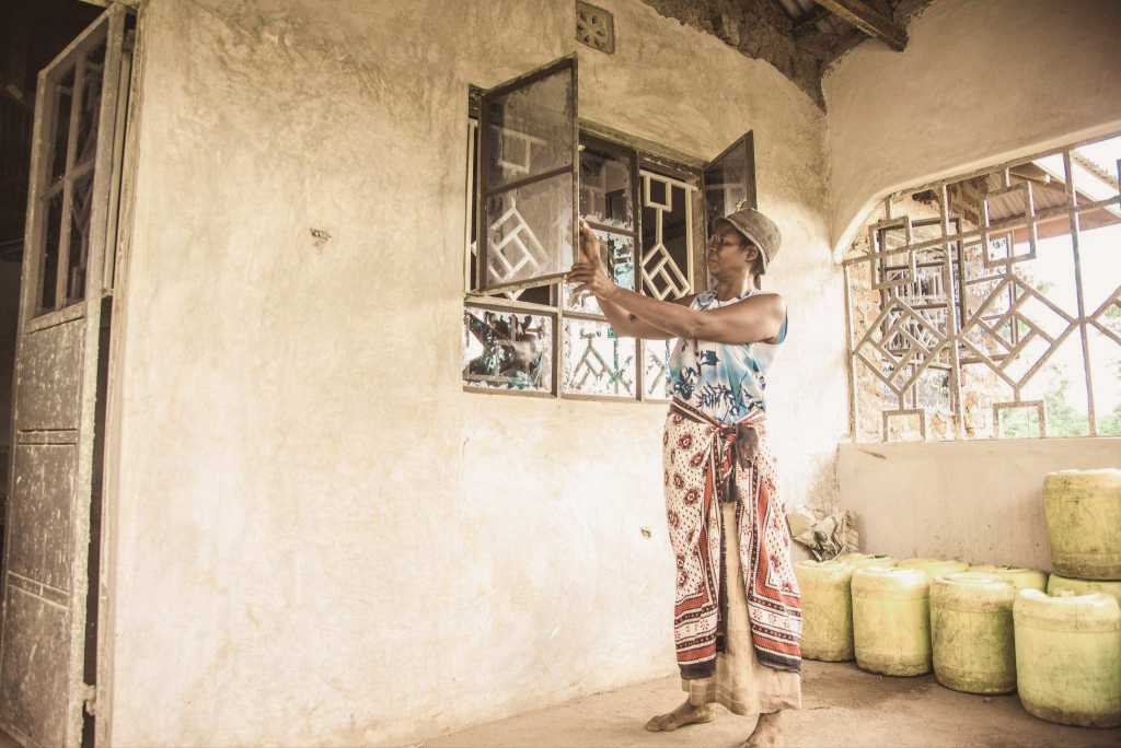 give directly recipient