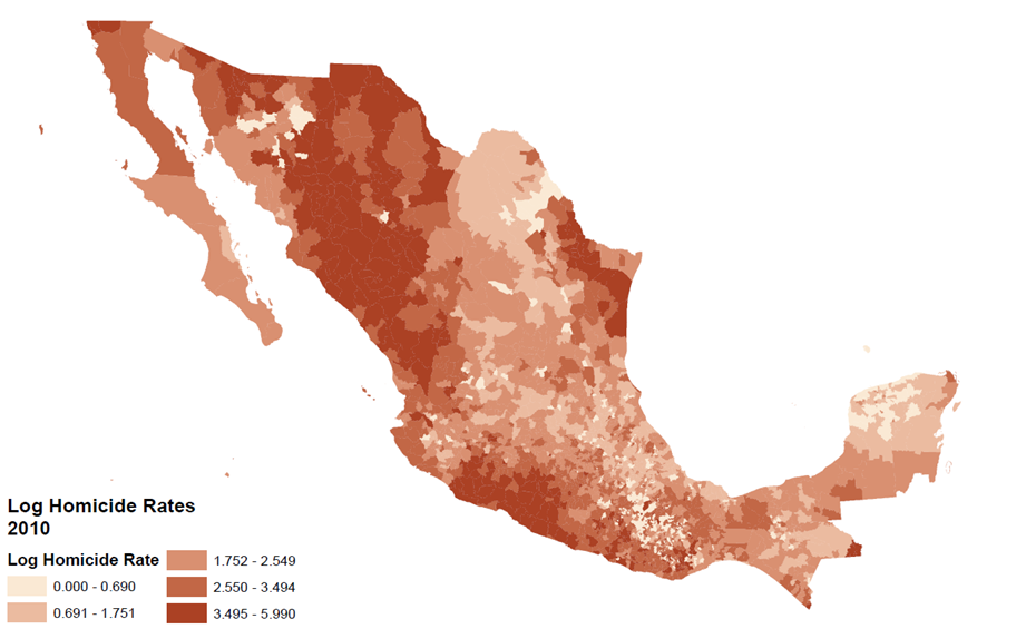Log homicide rates by municipality, 2010
