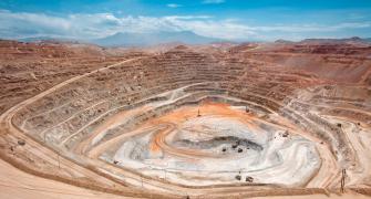 copper mine in Peru, reflecting this articles focus on how the benefits of natural resource extraction were used effectively in Peru